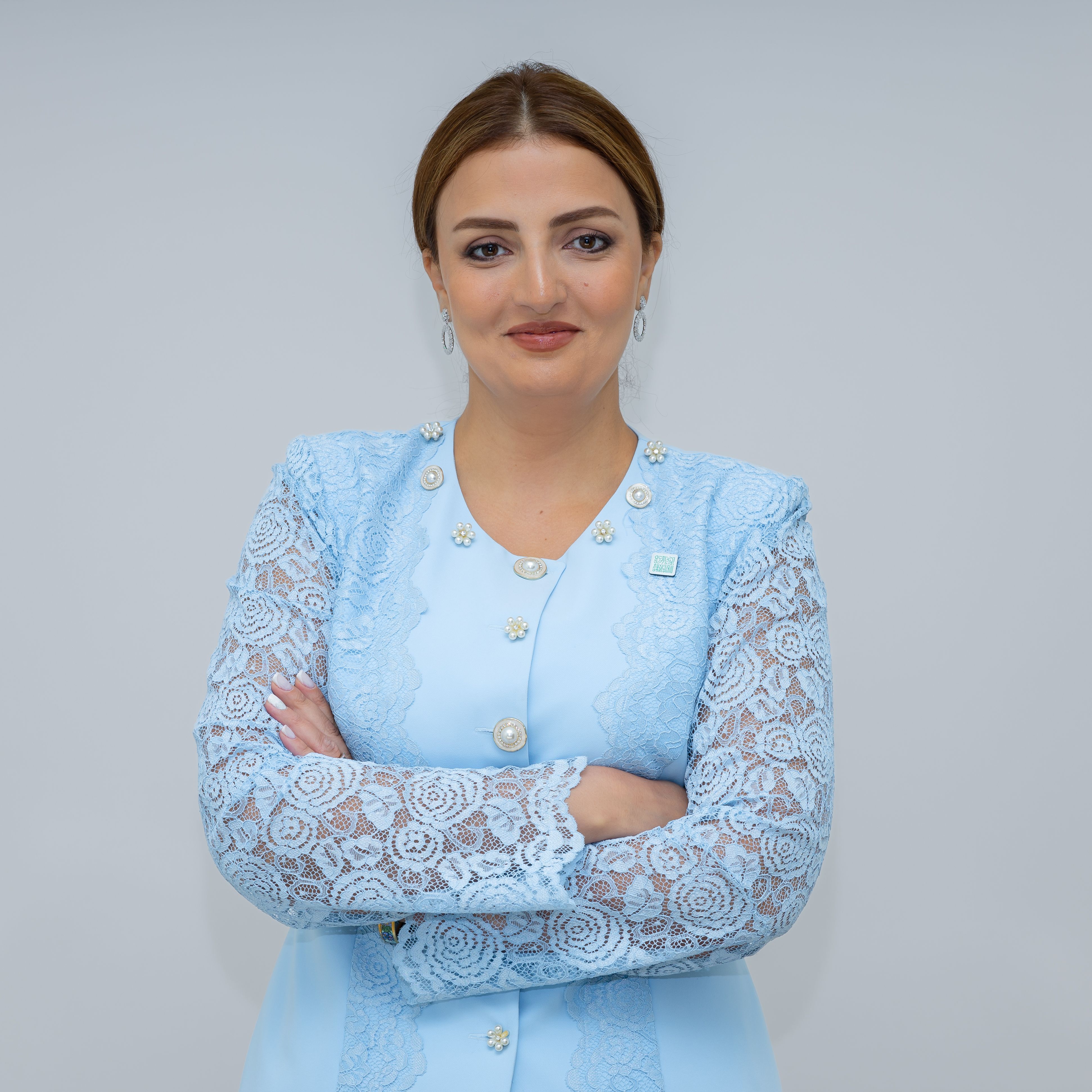 كونول نورولاييفا